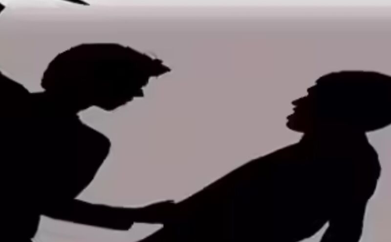 अमरोहा का खौफनाक कत्ल: पति का 6 जगह से रेता गया शरीर, बगल में सो रही पत्नी बेखबर... आखिर क्या है इस अनसुलझी रात का भयानक सच?