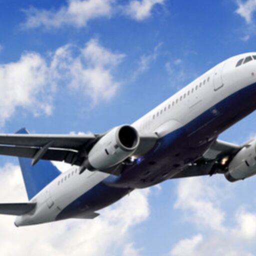 बीच आसमान में अचानक उठा धुआं और मच गई चीख-पुकार, लखनऊ एयरपोर्ट पर 148 जिंदगियों की अग्निपरीक्षा! बीच आसमान में अचानक उठा धुआं और मच गई चीख-पुकार, लखनऊ एयरपोर्ट पर 148 जिंदगियों की अग्निपरीक्षा!