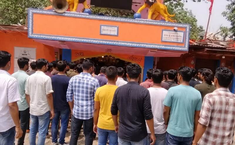 नालंदा के मघड़ा मंदिर में अचानक ऐसा क्या हुआ कि चीखों में बदल गई श्रद्धालुओं की आस्था?