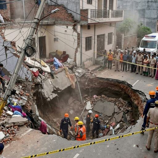 धनबाद में अचानक क्यों फटी जमीन और अंधेरे में समा गया पूरा परिवार? प्रशासन पर उठे तीखे सवाल