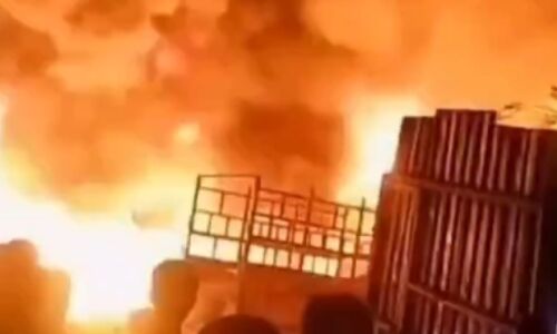 मीरा भायंदर में आधी रात को उठी लपटों ने छीनीं कई जिंदगियां, क्या एक छोटी सी चिंगारी बनी तबाही की वजह?