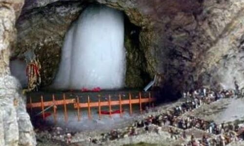 हिमालय की गोद में बाबा बर्फानी का बुलावा: इस बार 57 दिनों का होगा कठिन सफर, जानें कब से खुल रहे हैं किस्मत के द्वार?