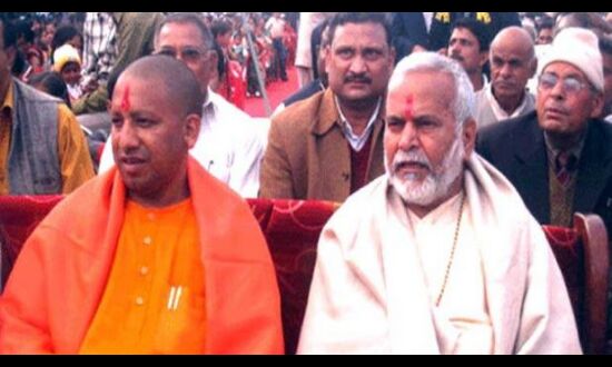 चिन्मयानंद के खिलाफ रेप केस खत्म करने की तैयारी में यूपी सरकार