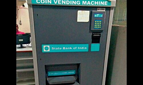 अब ATM में नोट डालने पर निकलेंगे सिक्के, यकीन नहीं तो खुद देख लीजिए