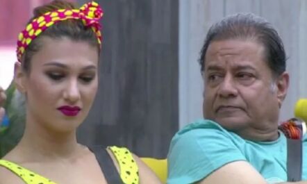 bigg boss 12- लौटते ही अनूप जलोटा ने सौरभ-जसलीन के रिश्‍ते पर उठाए सवाल...