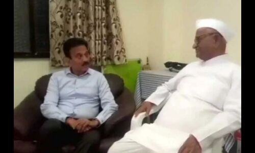 आर-पार की लड़ाई के विचार में अन्ना हजारे, अनशन से पहले मनाने पहुंचे मंत्री