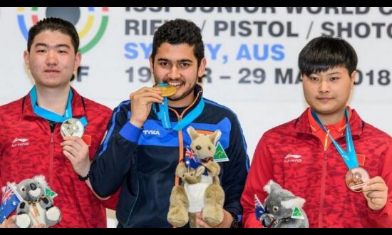 CWG2018 : 15 साल के अनीश ने जीता गोल्ड