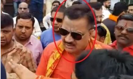 भाजपा विधायक के बिगड़े बोल, फरियादियों से कहा जमीन के कागजों संग तुम क्यों नहीं जले