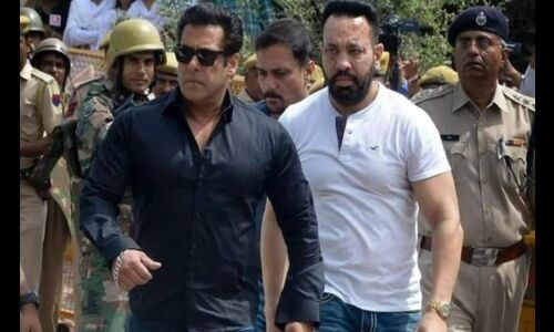 जेल से लौटते ही पुराने रंग में दिखे सलमान खान, बच्चों के साथ बिताया क्वालिटी टाइम