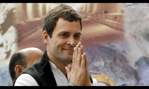 फेसबुक के बाद अब NAMO APP पर सवाल, राहुल का हमला-पीएमओ का पलटवार