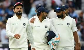 विकेट के पीछे धोनी बने ऋषभ पंत, अश्विन को दी सलाह