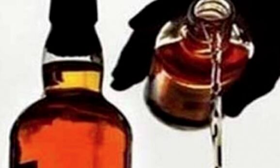 जहरीली शराब से फिर हुईं 5 मौत, इस बार कानपुर देहात के लोग हुए शिकार, अब तक 11 की मौत