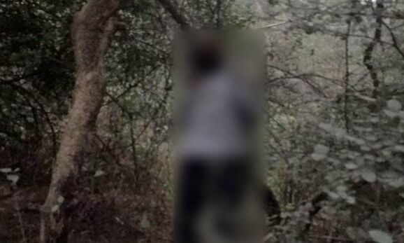 JNU में पेड़ से लटकती मिली लाश, लावारिस ड्रोन मिलने से भी हड़कंप