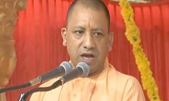 CM योगी आदित्यनाथ ने कहा- सवा करोड़ इज्जत घर बनने से स्वच्छता को मिला मुकाम