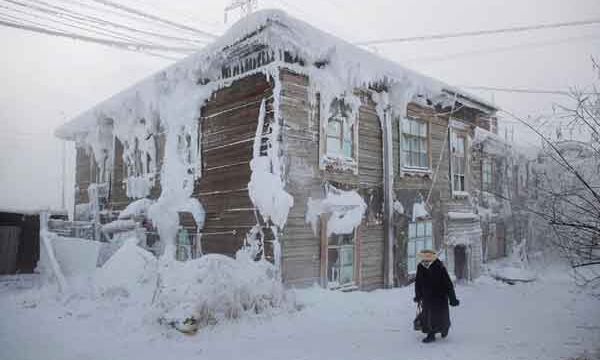दुनिया की सबसे ठंडी जगह, -56°C से भी नीचे जाता है तापमान