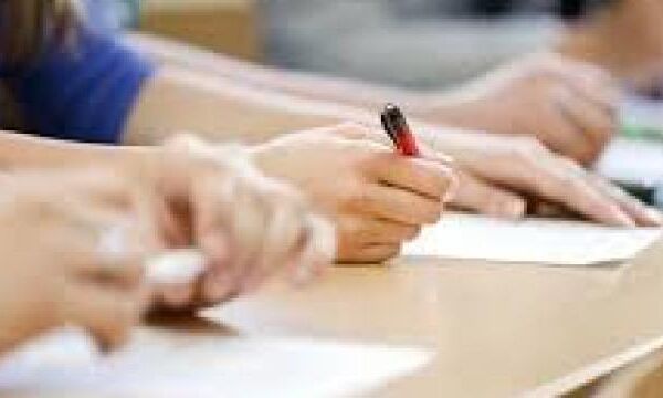 UPPSC 2018: एलटी ग्रेड परीक्षा के एडमिट कार्ड जारी, ऐसे करें डाउनलोड