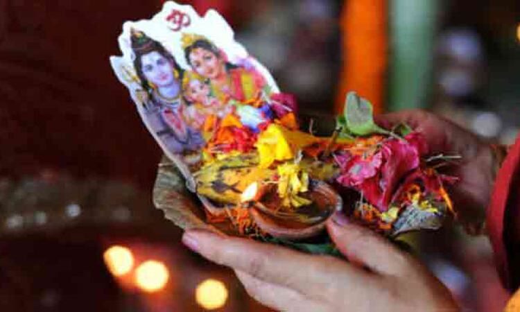 संकल्प शक्ति का प्रतीक है हरतालिका तीज, जानिए पूजा का शुभ मुहूर्त और विधि