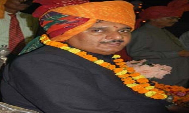 मध्यप्रदेश: चुनाव से पहले भाजपा को झटका, पूर्व विधायक ने थामा कांग्रेस का हाथ