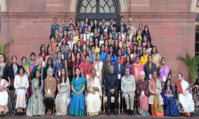 राष्ट्रपति कोविंद ने अपने-अपने क्षेत्र में 112 असाधारण महिलाओं को किया सम्मानित