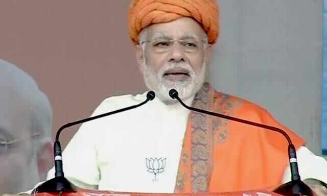 पीएम मोदी ने किया कबीर दास का गुणगान