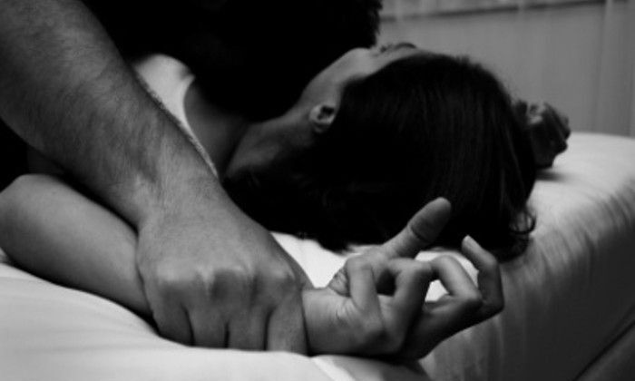 6 महीने से बेटी का रेप कर रहा था पिता, एक गलती और खुल गया राज