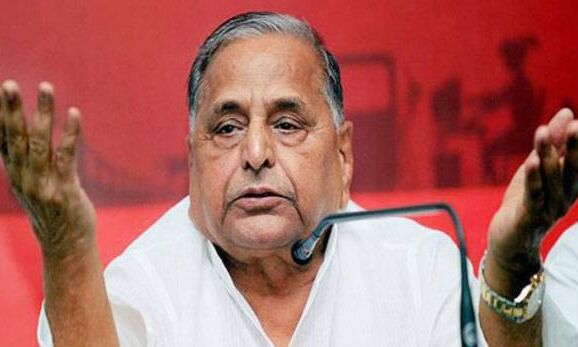 15 महीने बाद ही अफसरों के दिलोदिमाग पर सपा ही काबिज, जारी कर दिया मुलायम का भाषण