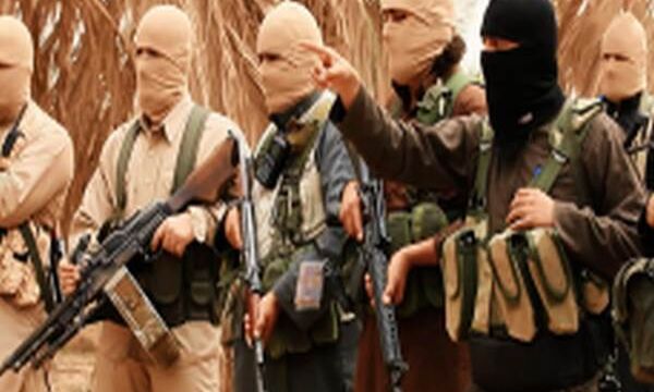 इराक में ISIS के 5 कमांडर गिरफ्तार, ट्रंप ने खुद दी जानकारी