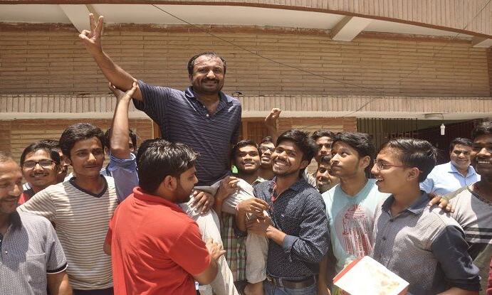 सुपर 30 के 18 छात्र JEE में पास: आनंद कुमार