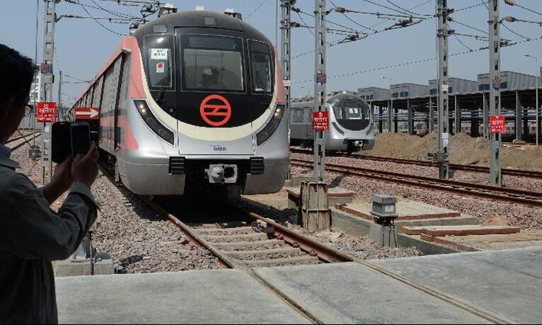 अब यूपी के सभी बड़े शहरों में मेट्रो दौड़ाने की तैयारी, ये है प्लान