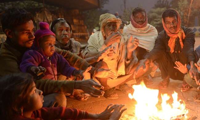 बर्फीली हवाओं से बढ़ी ठिठुरन, गया में शीतलहर का कहर