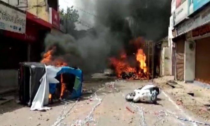 मध्य प्रदेश के शाजापुर में दो समुदायों में हिंसा, उपद्रवियों ने की आगजनी, धारा 144 लागू