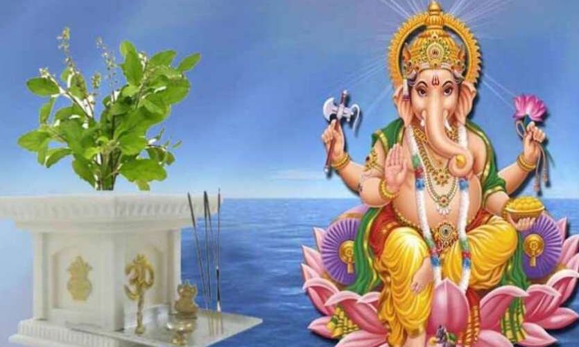 इस वजह से गणेश पूजन में वर्जित है तुलसी