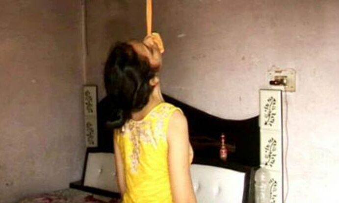 12 वर्षीय लड़की ने चूहे के लिए दे दी अपनी जान, वजह जानकर आप भी चौंक जाएंगे!