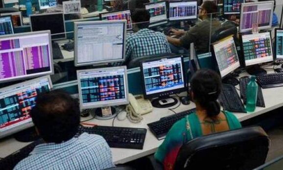 बाजार में गिरावट जारी, सेंसेक्स 38-निफ्टी 16 अंक गिरकर खुला