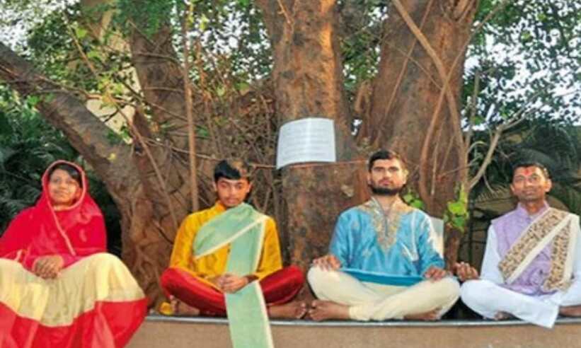 12 लाख रुपये आयकर भरने वाला IIT का केमिकल इंजीनियर नौकरी छोड़कर लेगा जैन दीक्षा