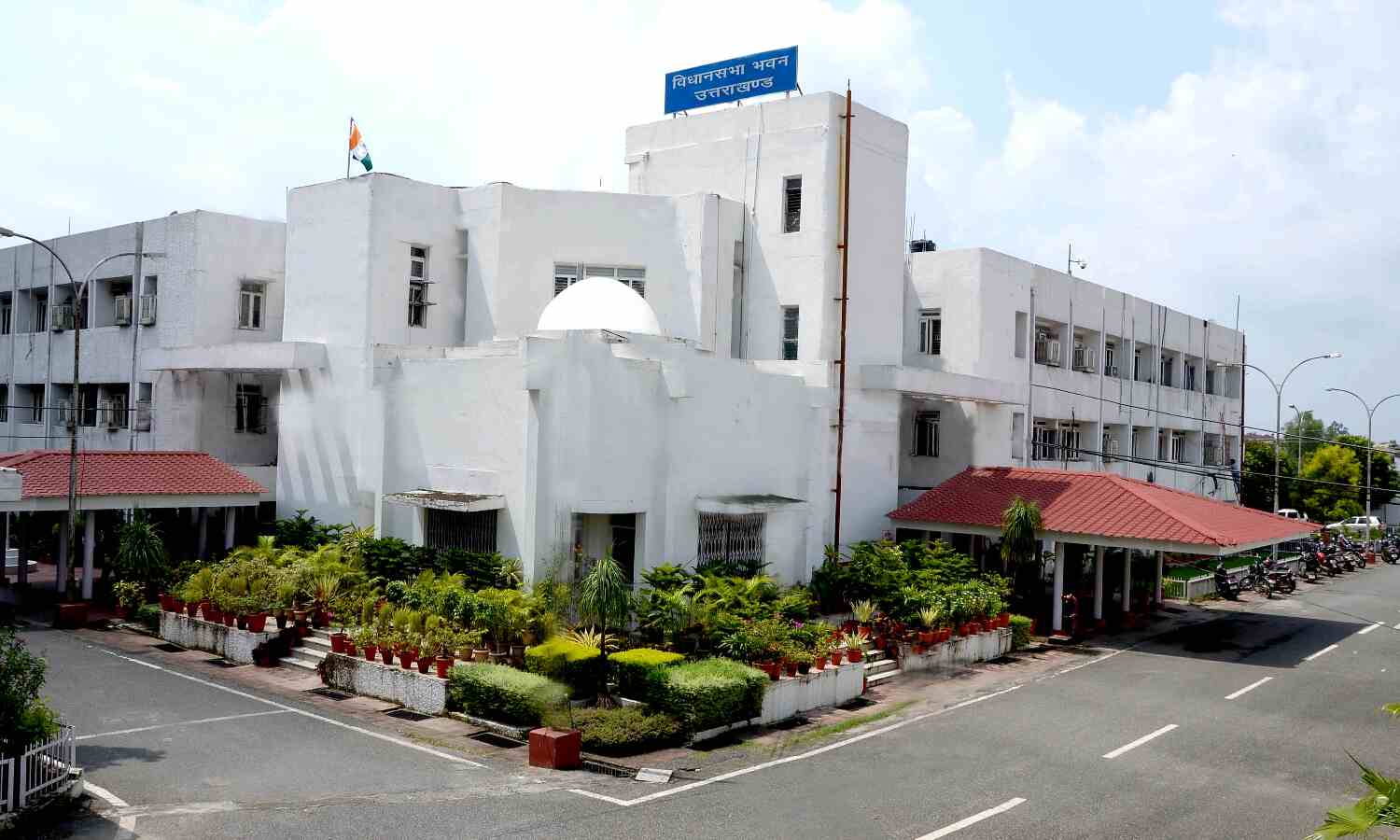 उत्तराखंड: विस मानसून सत्र का दूसरा दिन, अतिक्रमण पर सदन में विपक्ष का हंगामा