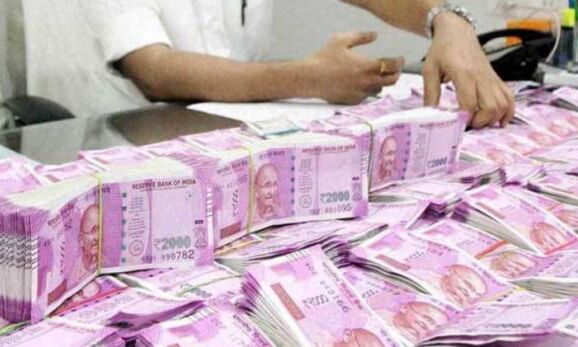 देश के एक फीसदी अमीरों के पास है 73 फीसदी संपदा, एक साल में इनकी संपदा 21 लाख करोड़ बढ़ी