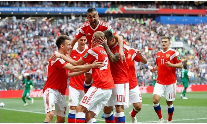 FIFA World Cup 2018 में सउदी अरब को जकड़ा, ओपनिंग गेम में रूस का जलवा