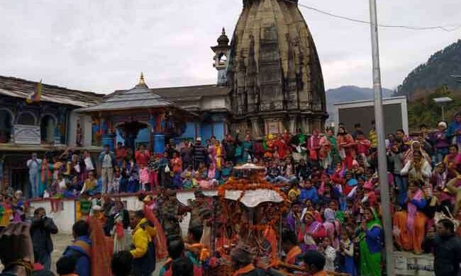 शीतकाल के लिए ओंकारेश्वर मंदिर में विराजमान हुए बाबा केदार