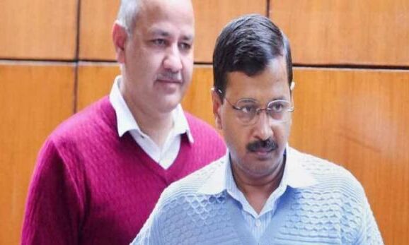 केजरीवाल के घर CCTV फुटेज लेने पहुंची दिल्ली पुलिस, CMO का आरोप- बिना सूचना घुसी टीम