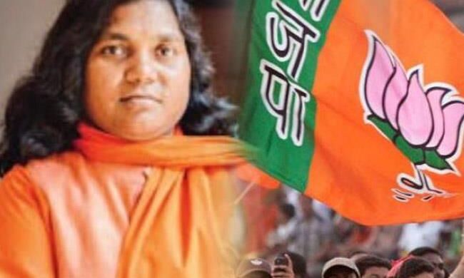 सावित्री बाई खोल रही सरकार की पोल, बोलीं- गरीबों को सिर्फ झुनझुना पकड़ाया जा रहा