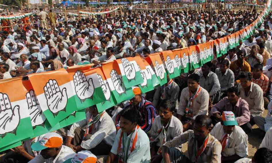 अंतिम समय में कांग्रेस ने झोंकी ताकत, 17 बागियों को किया बाहर