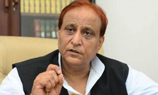 जल निगम भर्ती मामला : गिरफ्तारी से बचने के लिए हाईकोर्ट पहुंचे आजम खां