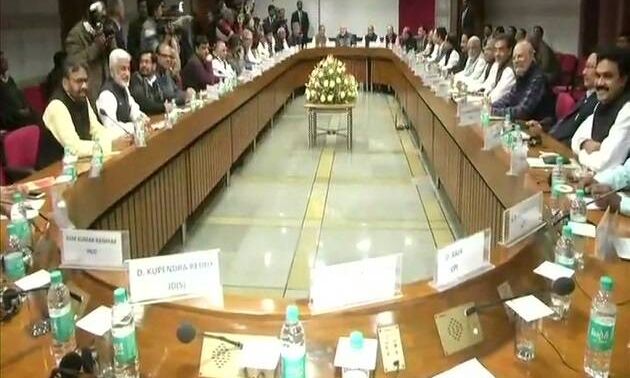 कांग्रेस ने उठाया बेरोजगारी का मुद्दा: सर्वदलीय बैठक