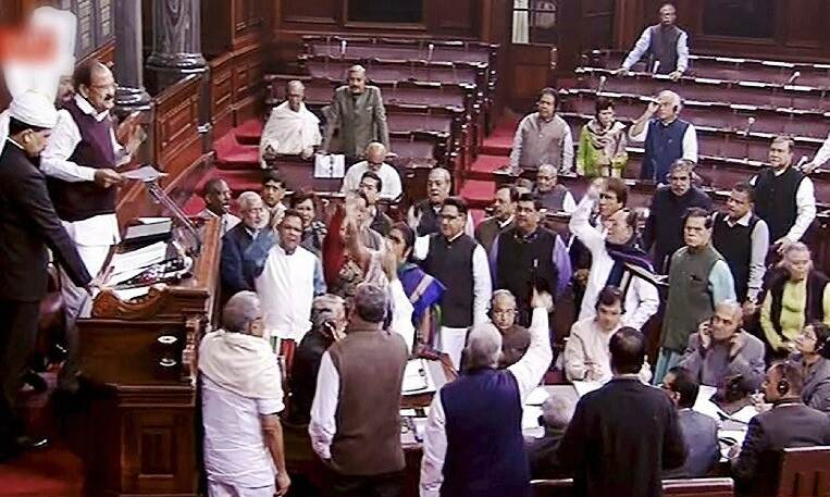 पीएम के बयान पर संसद में कांग्रेस ने लगाए शर्म करो के नारे, राज्यसभा कल तक के लिए स्थगित