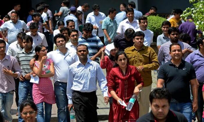एसबीआई में ऑफिसर बनने का मौका, 50 लाख का सालाना पैकेज, 45 वर्ष तक के उम्मीदवार करें आवेदन