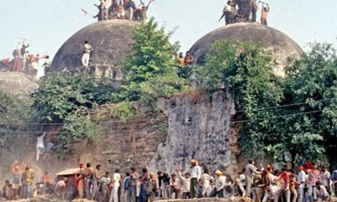 बाबरी विध्वंस मामला: CBI जज की याचिका पर सुप्रीम कोर्ट ने यूपी सरकार को भेजा नोटिस