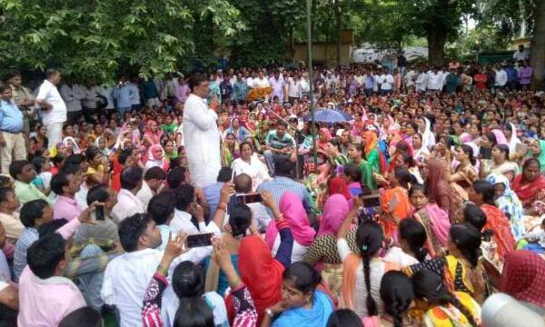 शिक्षामित्रों को दी सीएम योगी ने राहत, मन मुताबिक स्थान पर मिलेगी तैनाती