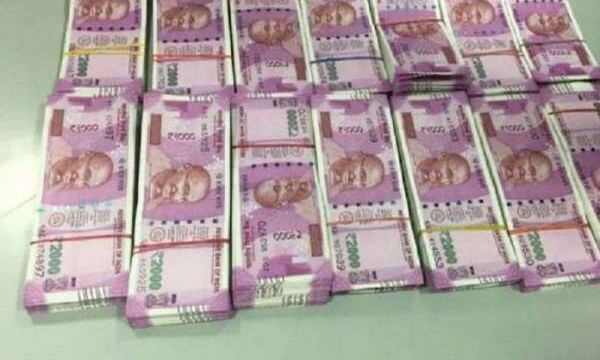 अप्रवासी भारतीय सबसे ज्यादा पैसा भेजते स्वदेश
