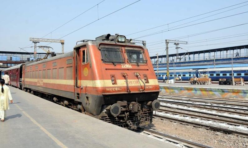 IRCTC का बड़ा ऐलान, इस तरह सस्‍ती की रेल यात्रा
